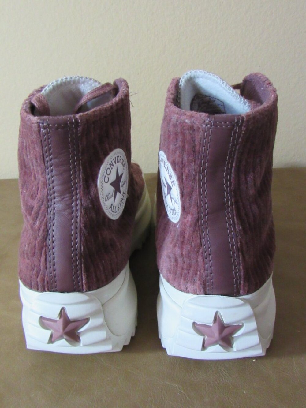 CONVERSE Run Star Hike Hi Cozy Utility Sneakers Dark Wine Women's 8.5 - Picture 4 of 8